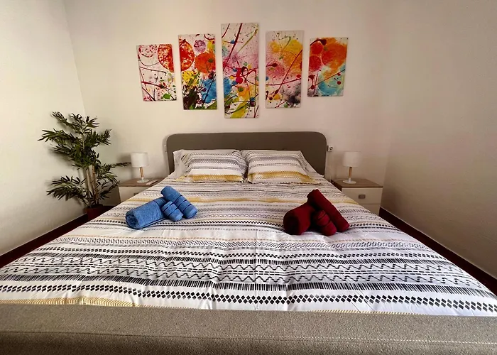 Amplio Apartamento Familiar Con Parking Privado En Pleno Centro De Cordoba